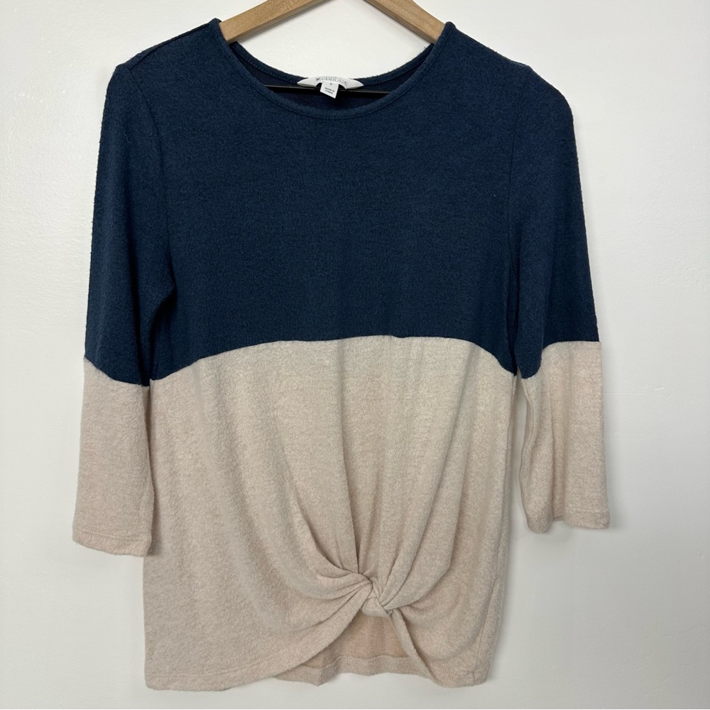Market and Spruce Sweater Size Small